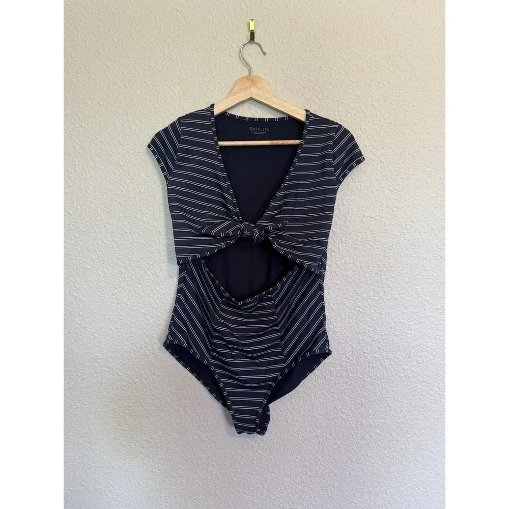 Athleta adorable one